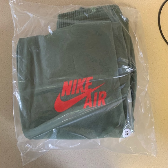 Cactus Jack Jordan Highest Sweatpants - Picture 2 of 3